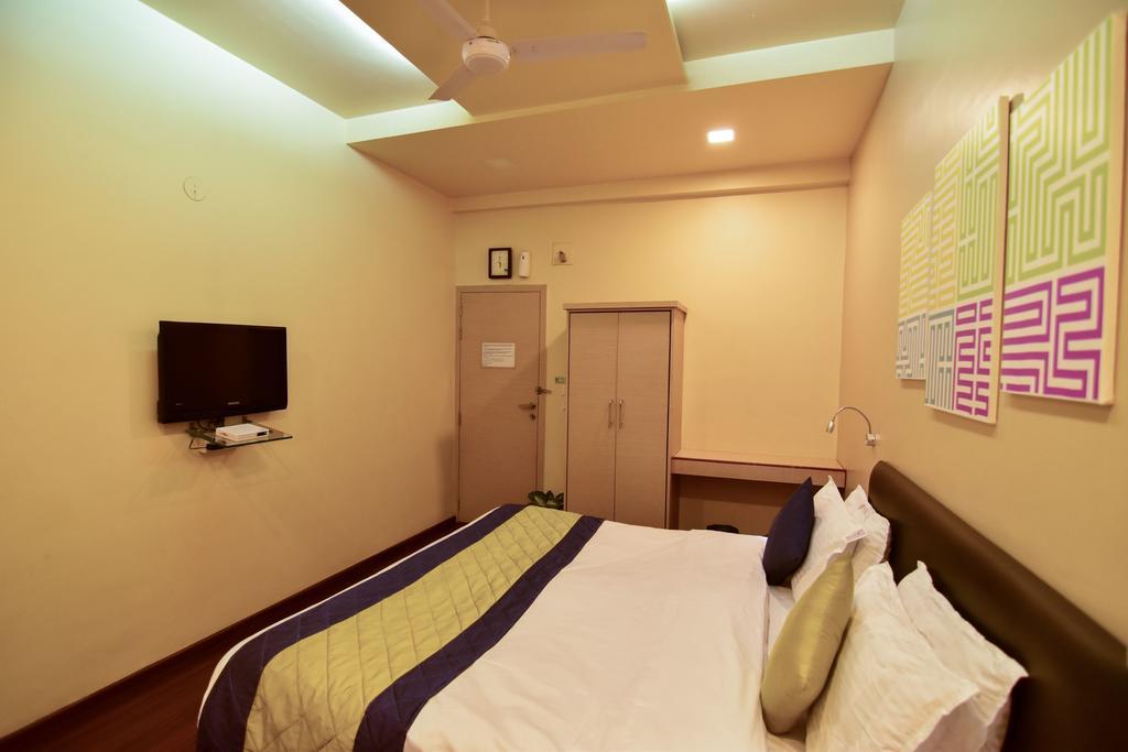 My Bizz Hotel Sapna Πούνε Εξωτερικό φωτογραφία