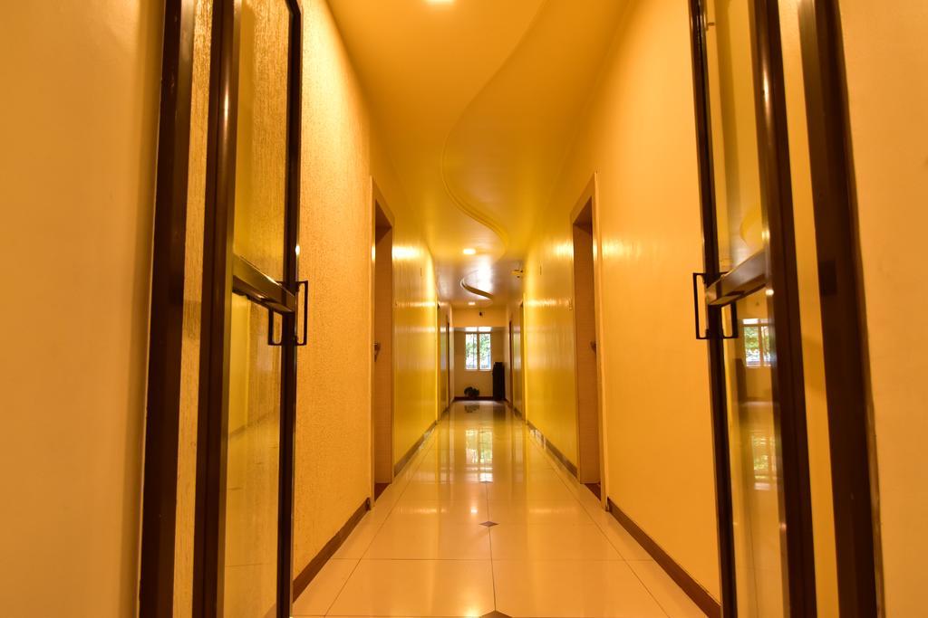 My Bizz Hotel Sapna Πούνε Εξωτερικό φωτογραφία
