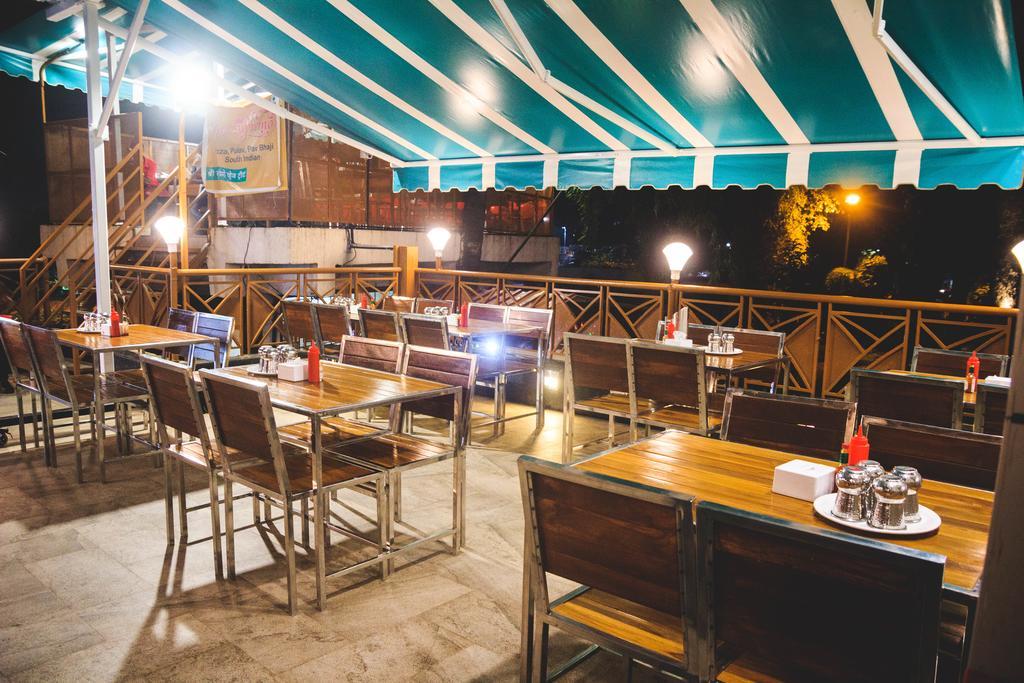 My Bizz Hotel Sapna Πούνε Εξωτερικό φωτογραφία